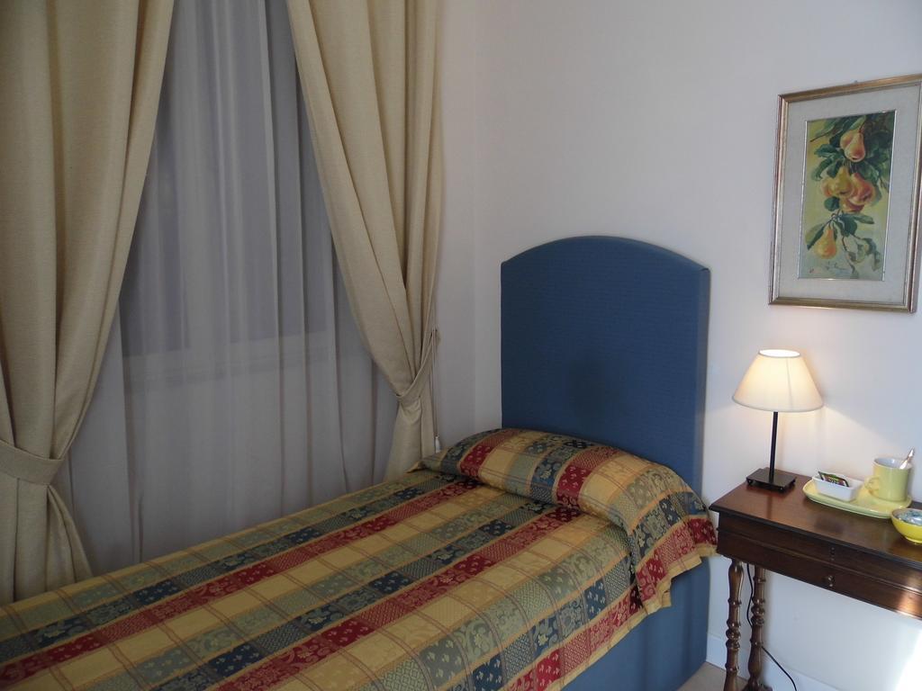Bed and Breakfast La Residenza Dei Nobili à Catanzaro Chambre photo
